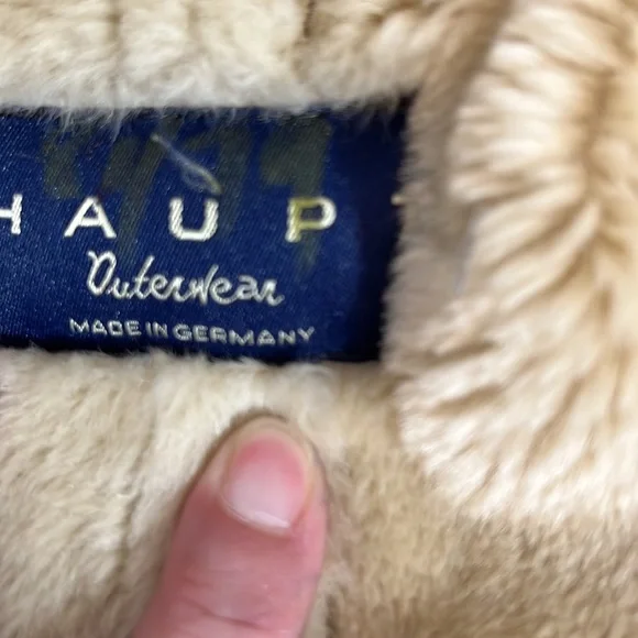 Haupt Outerwear made in Germany camel and shearling zip up inner outer pocket - Picture 11 of 15